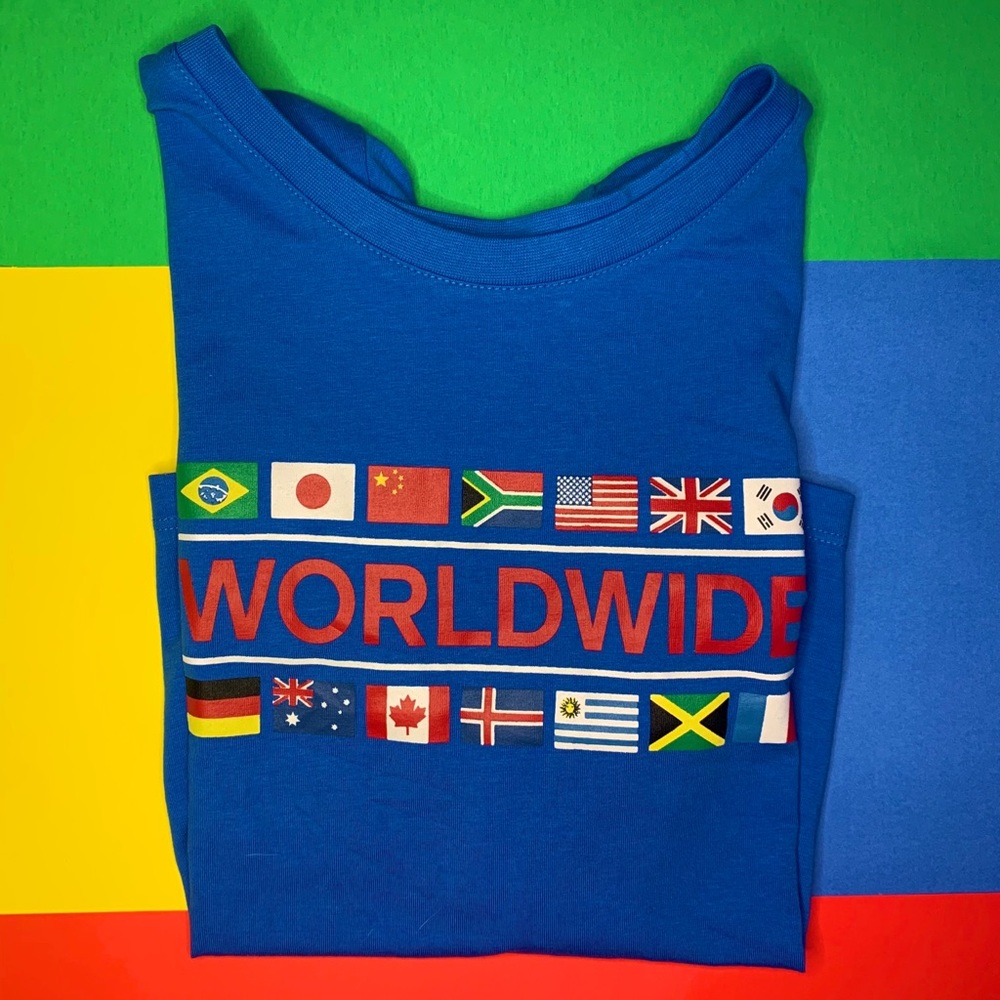 BRAND NEW-no tags- f21 tee